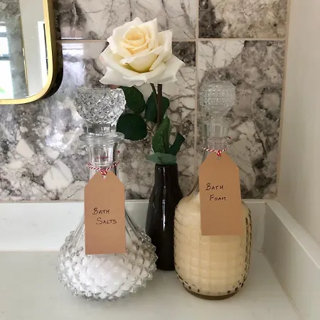 Oda ve Kahvaltı Dillion House 3*