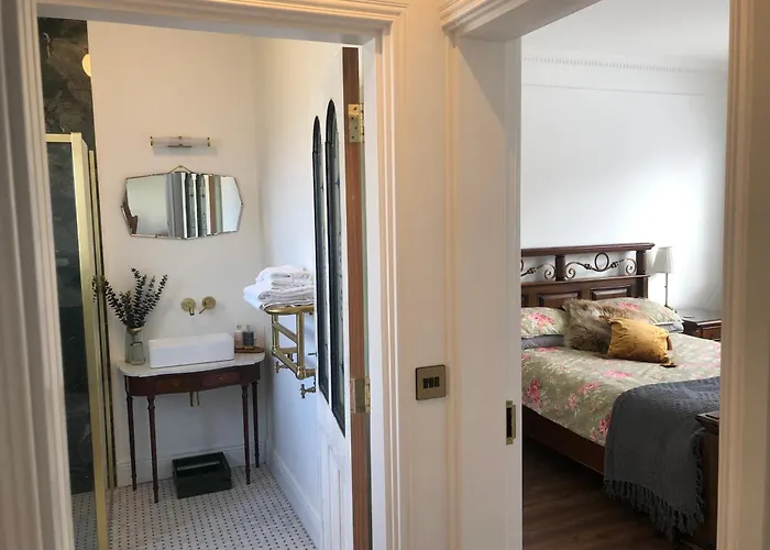 Dillion House Bed & Breakfast